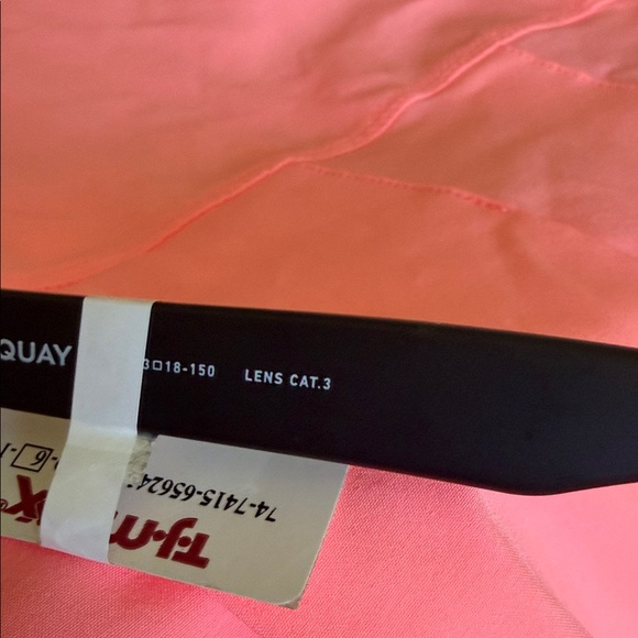 Quay Australia Black Rectangular Women’s Sunglasses - Picture 4 of 6